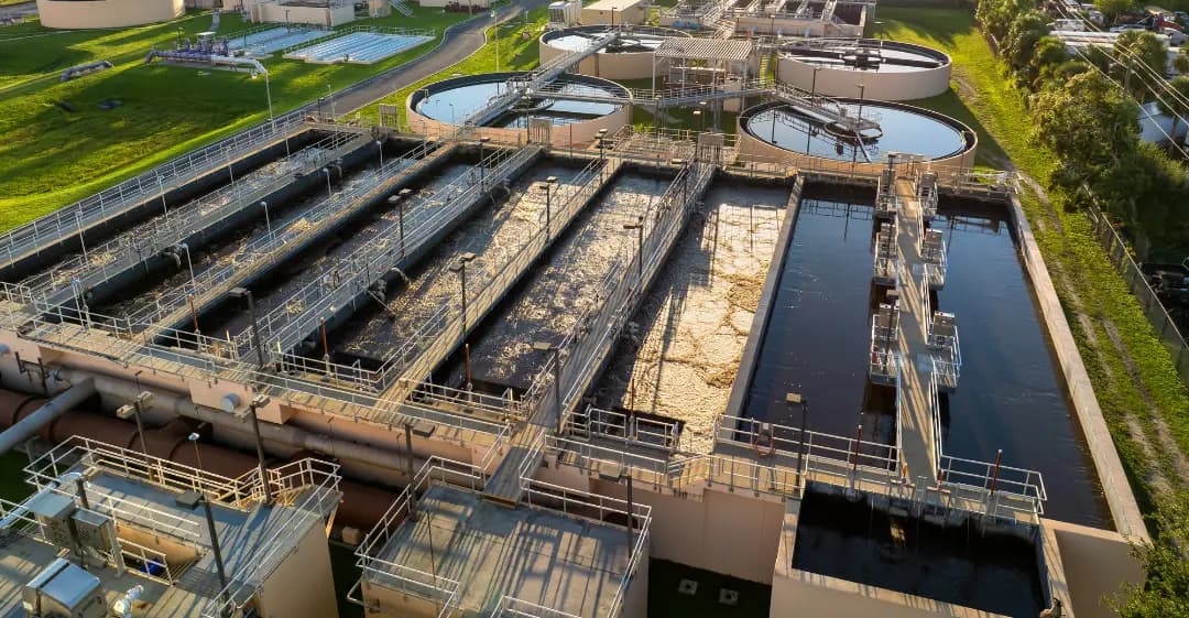 Sistema de Tratamento de Efluentes Galvânicos: Guia Completo de Conformidade